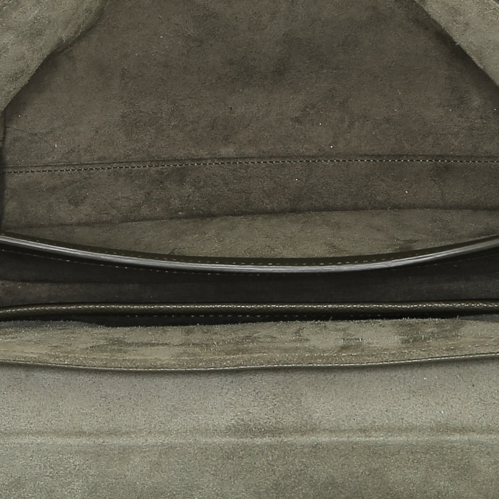 Celine  Sac 16 handbag  in khaki grained leather - Detail D2