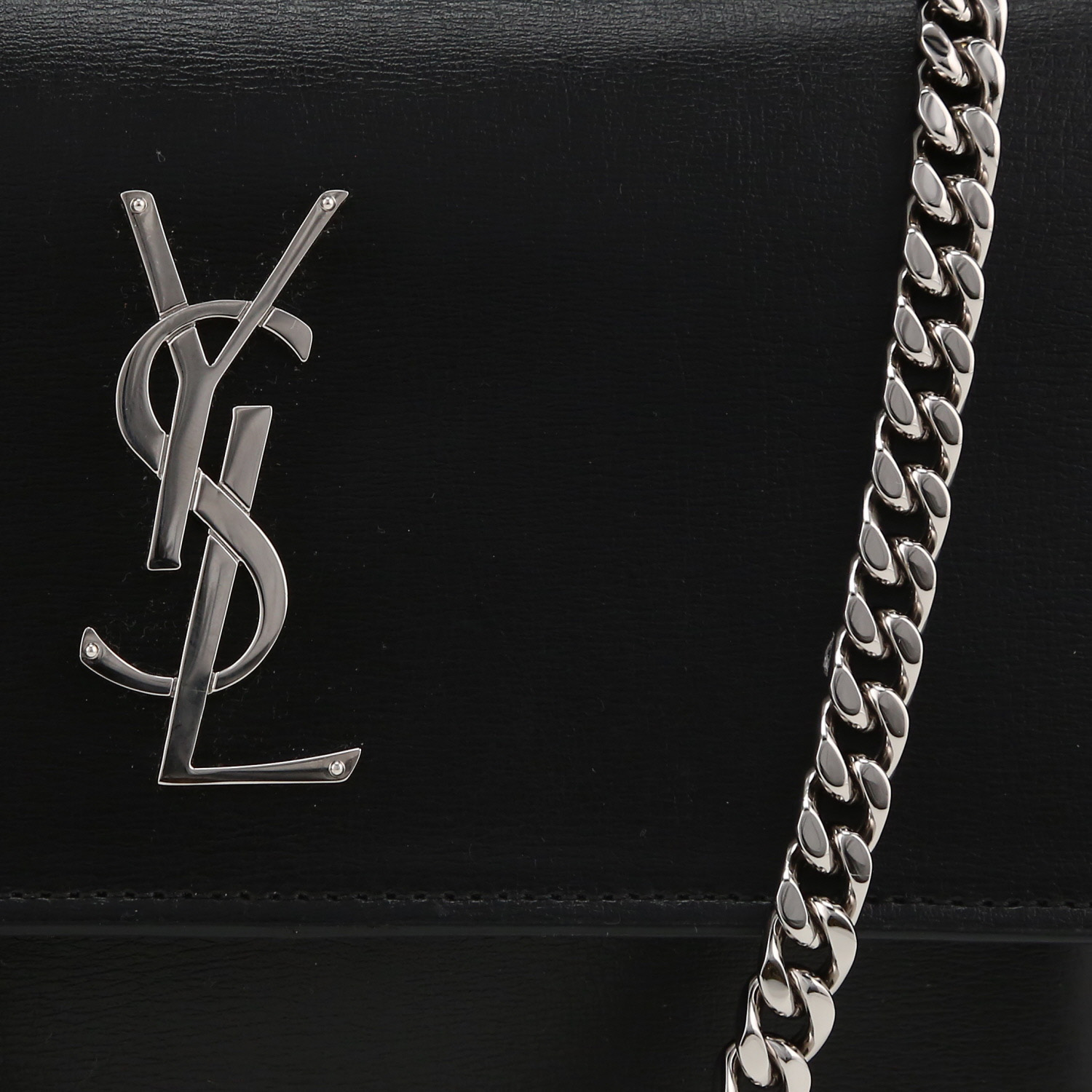 Sac bandoulière Saint Laurent Sunset moyen modèle en cuir noir - Detail D1