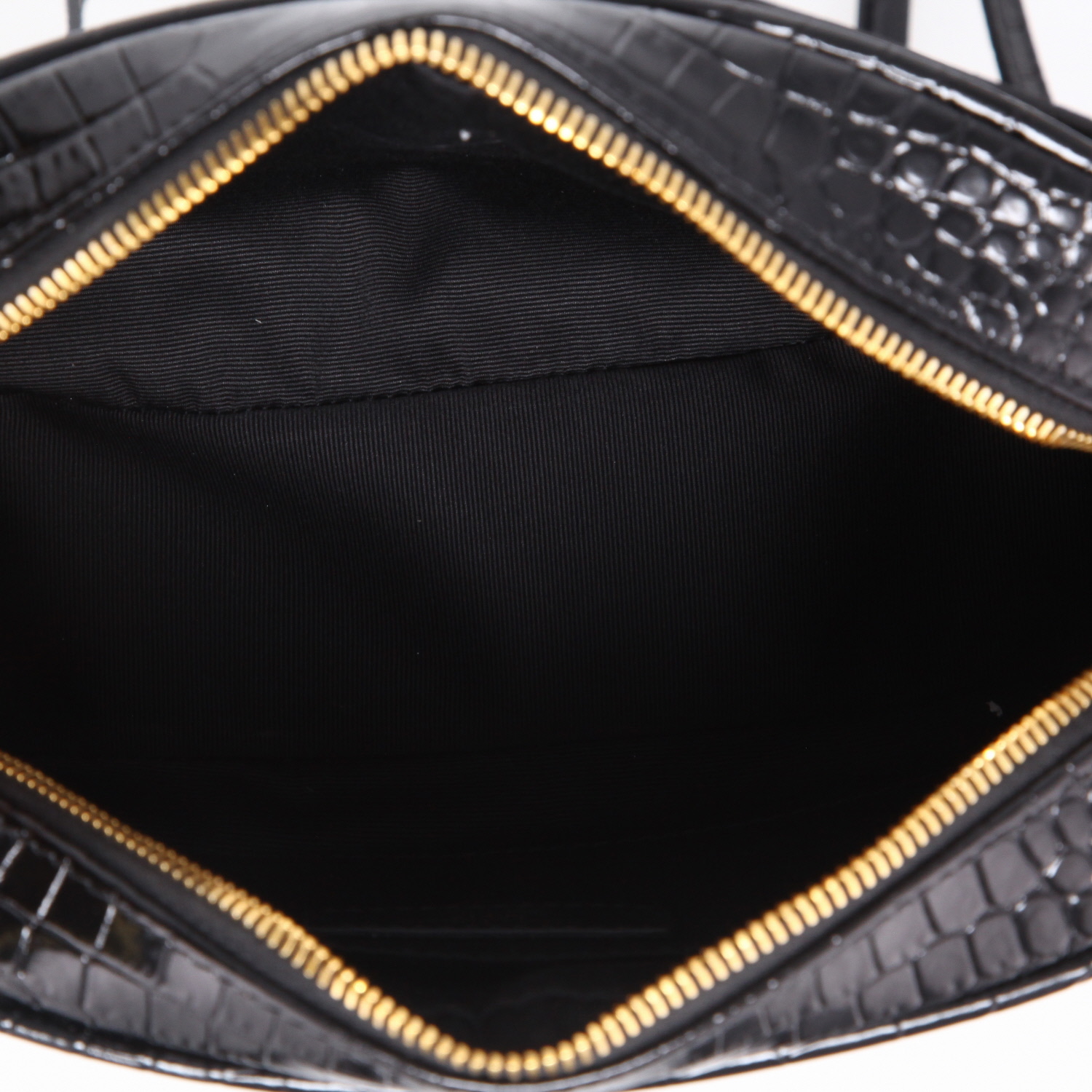 Saint Laurent Lou Sac Caméra shoulder bag in black leather - Detail D8