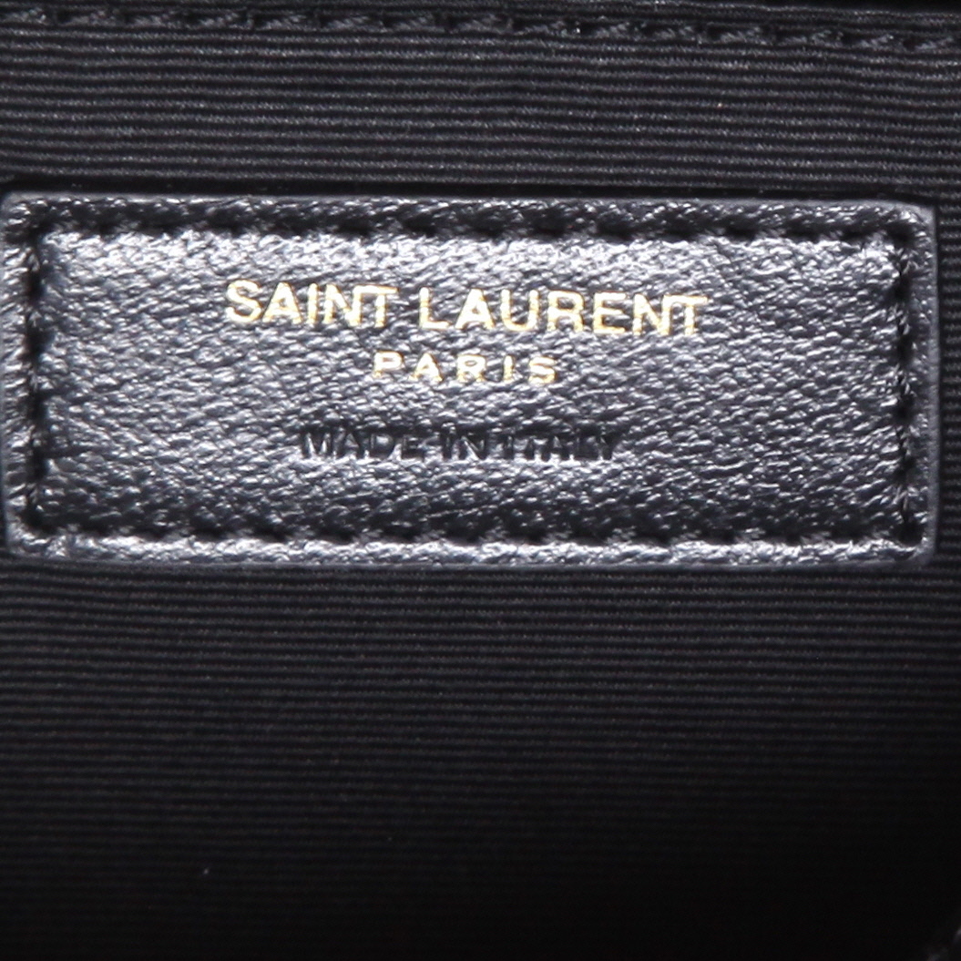 Saint Laurent  Lou Sac Caméra shoulder bag  in black leather - Detail D9