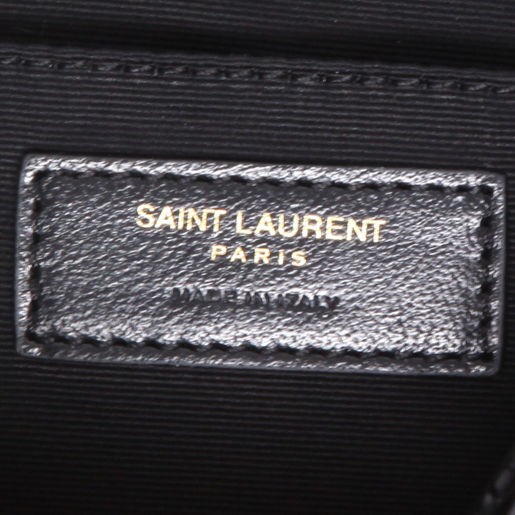Saint Laurent  Lou Sac Caméra shoulder bag  in black leather - Detail D9