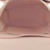 Bolso de mano Louis Vuitton  Lockit en cuero rosa y negro - Detail D2 thumbnail