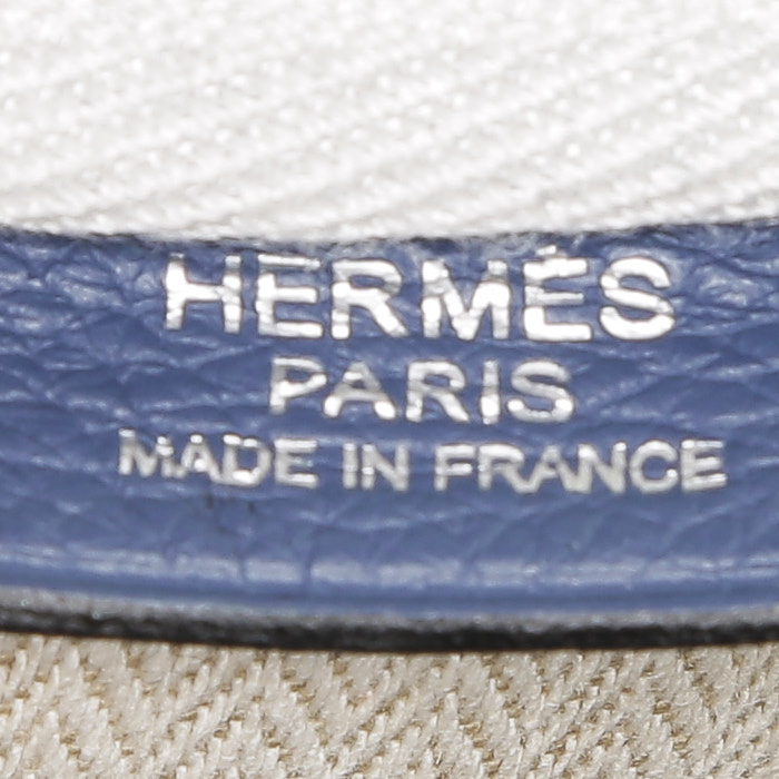 Hermès  Victoria handbag  in blue togo leather - Detail D3