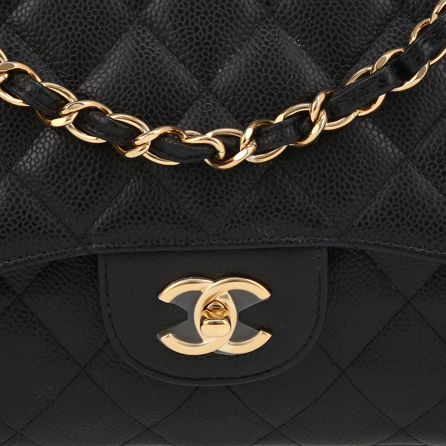 Borsa a tracolla Chanel  Timeless Jumbo in pelle martellata e trapuntata nera - Detail D1