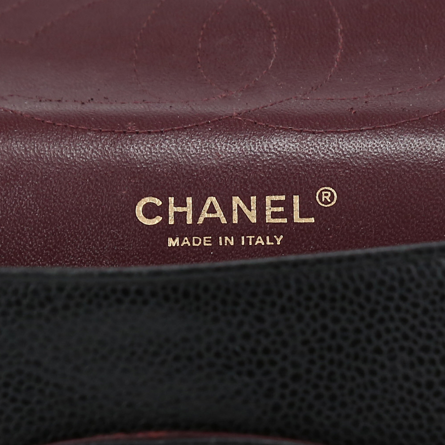 Bolso bandolera Chanel  Timeless Jumbo en cuero granulado acolchado negro - Detail D9