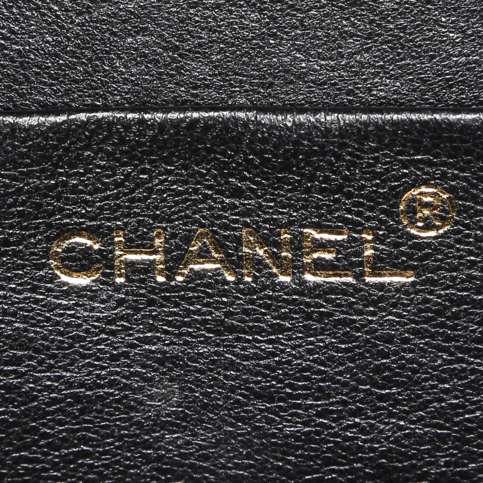 Chanel  Vintage handbag  in black quilted leather - Detail D4