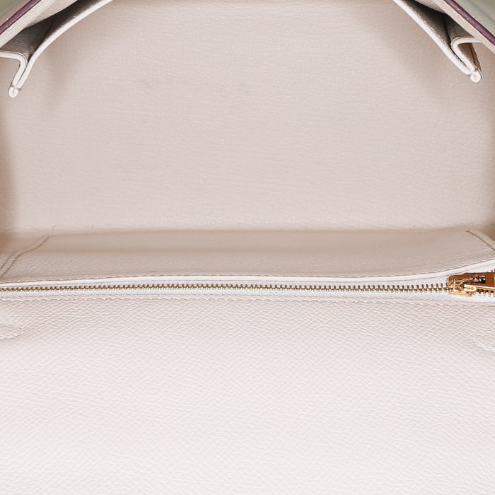Bolso de mano Hermès  Kelly 25 cm en cuero epsom Craie e Trench - Detail D3