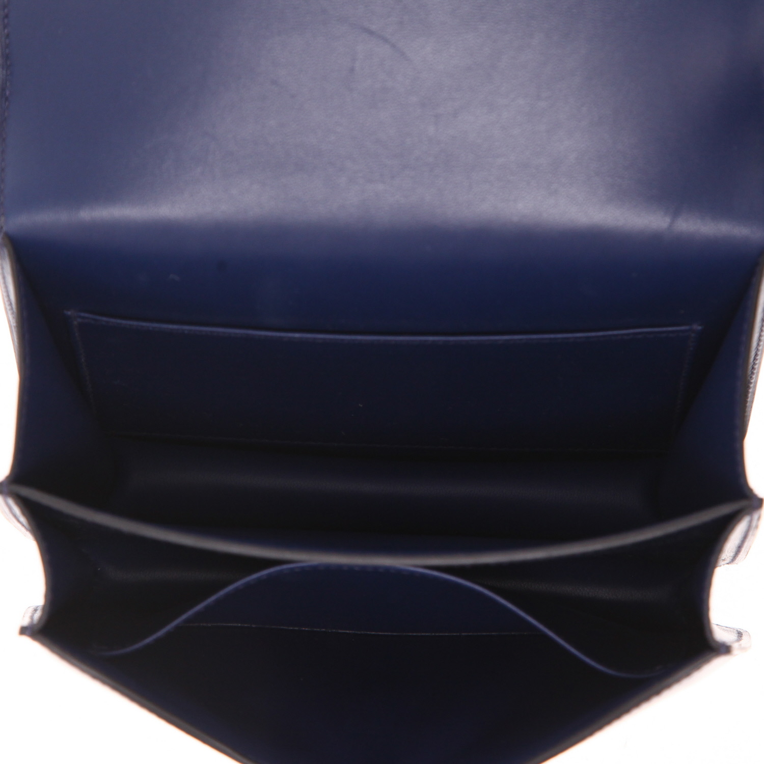 Hermès Constance 18 cm shoulder bag in Bleu Saphir box leather - Detail D3