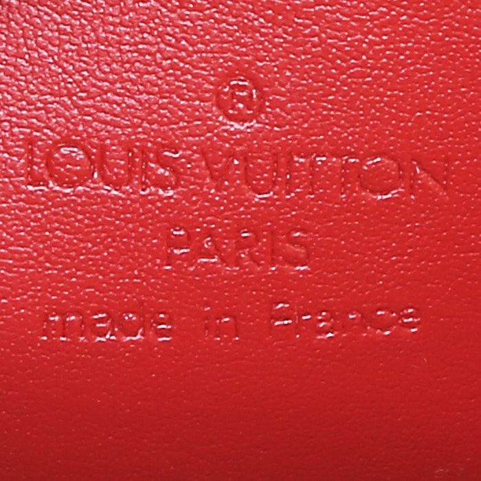 Louis Vuitton  Pochette accessoires shoulder bag  in red monogram patent leather  and natural leather - Detail D3