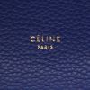 Celine  Belt medium model  handbag  in blue grained leather - Detail D2 thumbnail