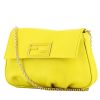 Bolso de mano Fendi  Baguette en cuero amarillo - 00pp thumbnail