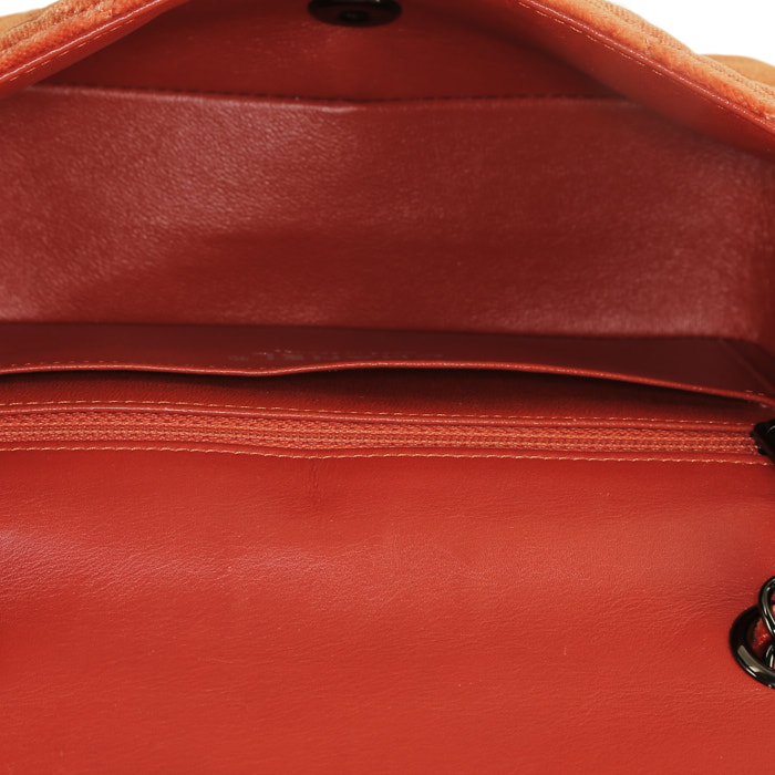Bolso de mano Chanel  Mini Timeless en terciopelo naranja - Detail D2