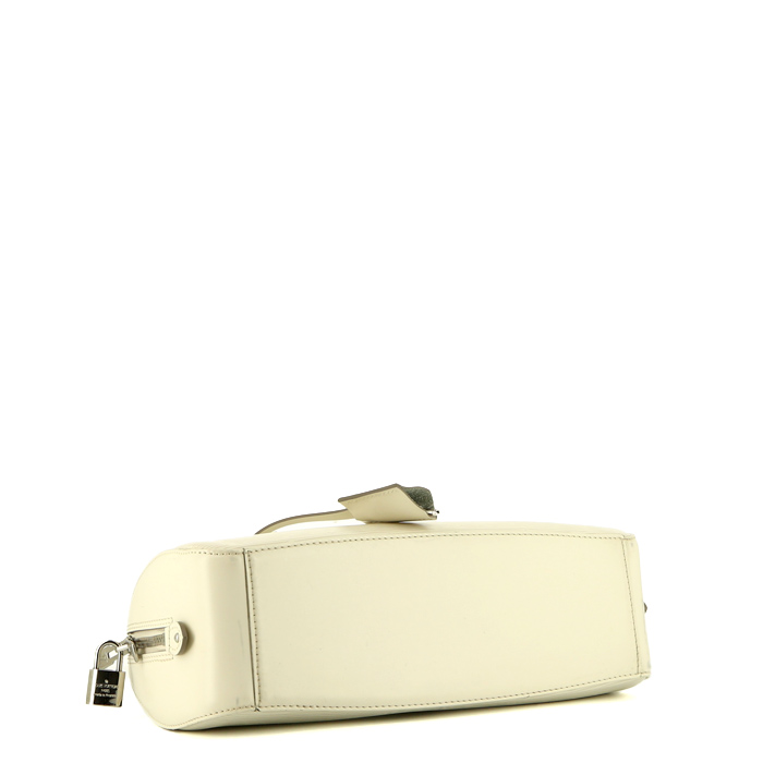 Louis Vuitton   handbag  in white epi leather - Detail D4