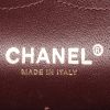 Bolso bandolera Chanel  Timeless Jumbo en cuero acolchado negro - Detail D4 thumbnail