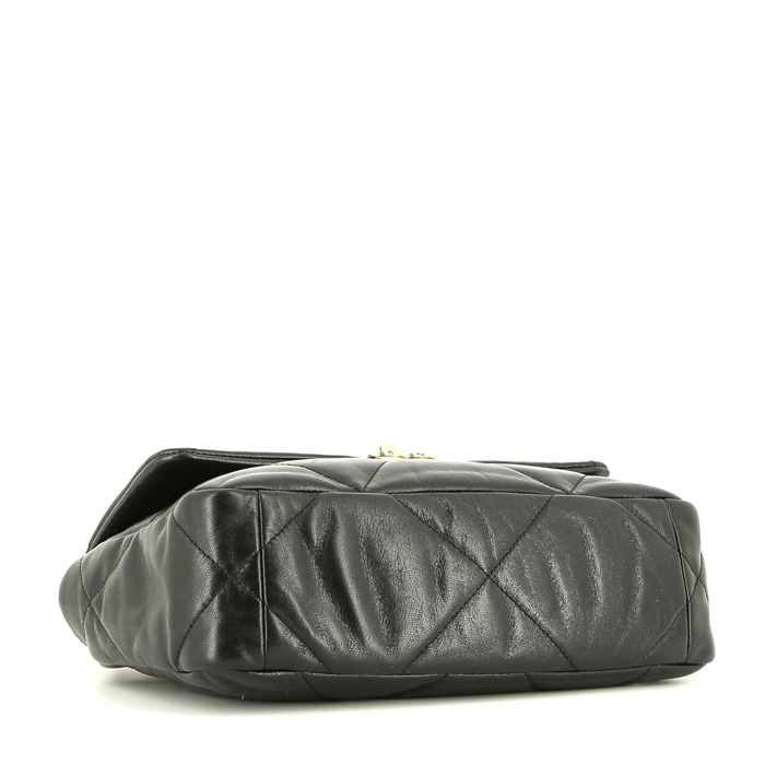 Chanel  19 shoulder bag  in black quilted leather - Detail D5