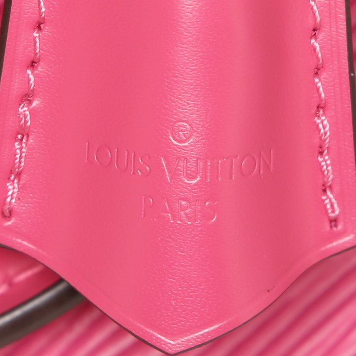 Louis Vuitton  Alma BB shoulder bag  in pink epi leather - Detail D4