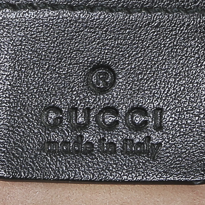 Sac bandoulière Gucci  GG Marmont grand modèle  en cuir matelassé noir - Detail D4