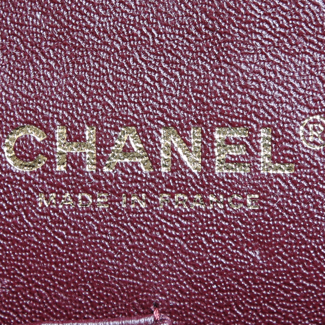 Bolso de mano Chanel  Timeless Classic en cuero acolchado negro - Detail D3