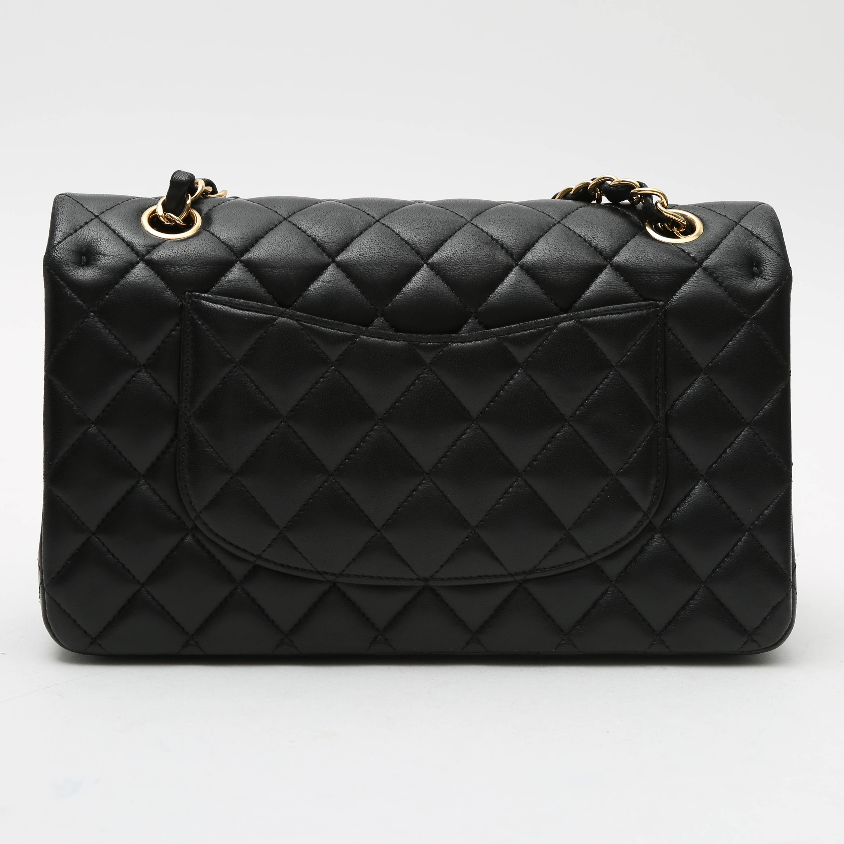 Bolso de mano Chanel  Timeless Classic en cuero acolchado negro - Detail D7