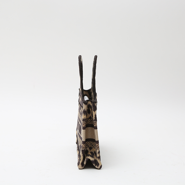 Bolso Cabás Dior  Book Tote pequeño  en lona beige y negra - Detail D7