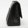 Bolso bandolera Chanel  Chanel 2.55 en cuero acolchado con motivos de espigas negro - Detail D5 thumbnail