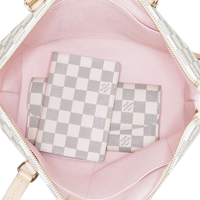 Bolso de mano Louis Vuitton  Iena en lona a cuadros azul celeste y cuero natural - Detail D3