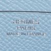 Billetera Hermès  Portefeuille en cuero epsom azul - Detail D3 thumbnail