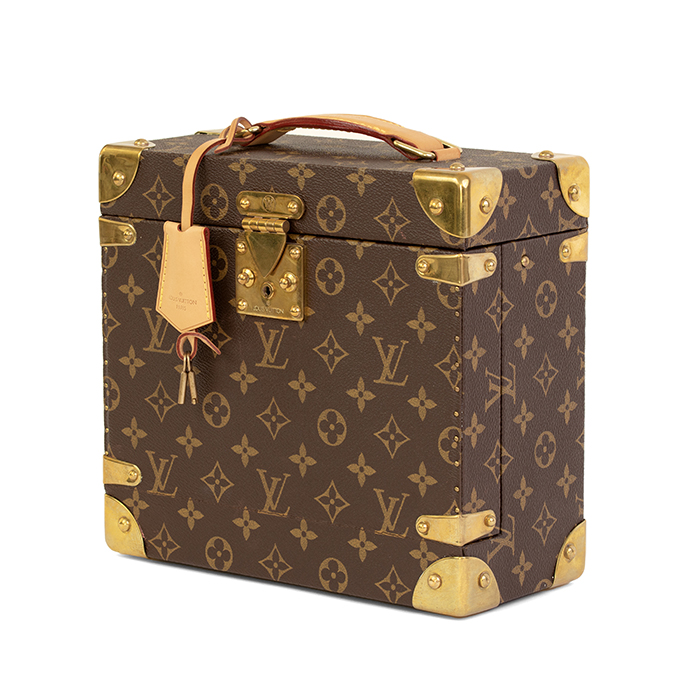 Louis Vuitton, Box flaconnier (for bottles of scent), in Monogram canvas, natural cowhide, canvas, wood and gilded metal, from 2020's - Detail D1