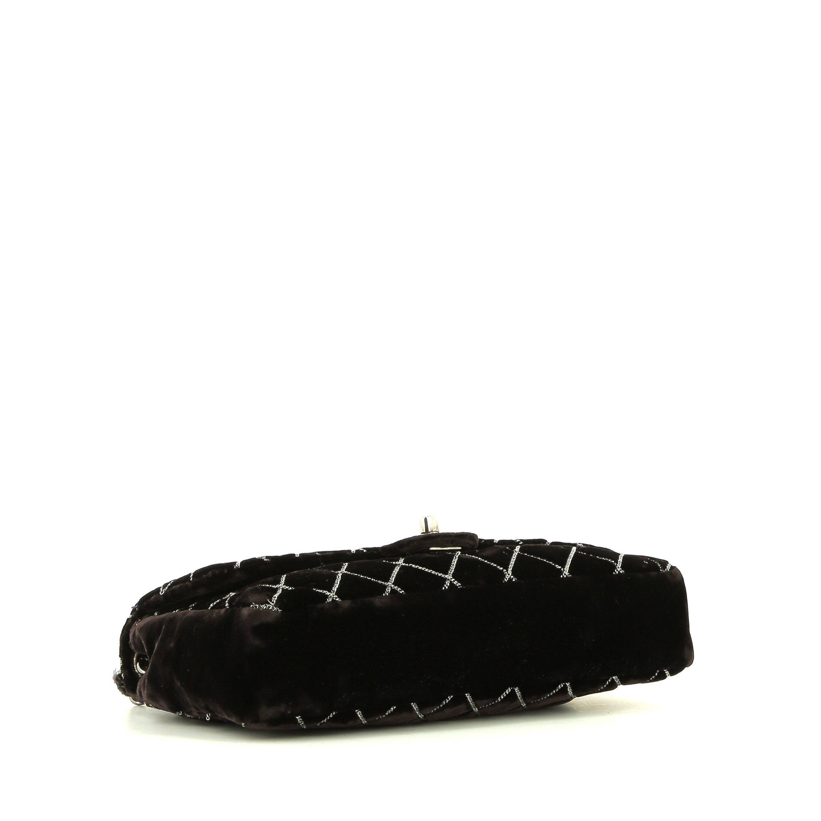 Bolso de mano Chanel  Timeless Classic en terciopelo marrón - Detail D4