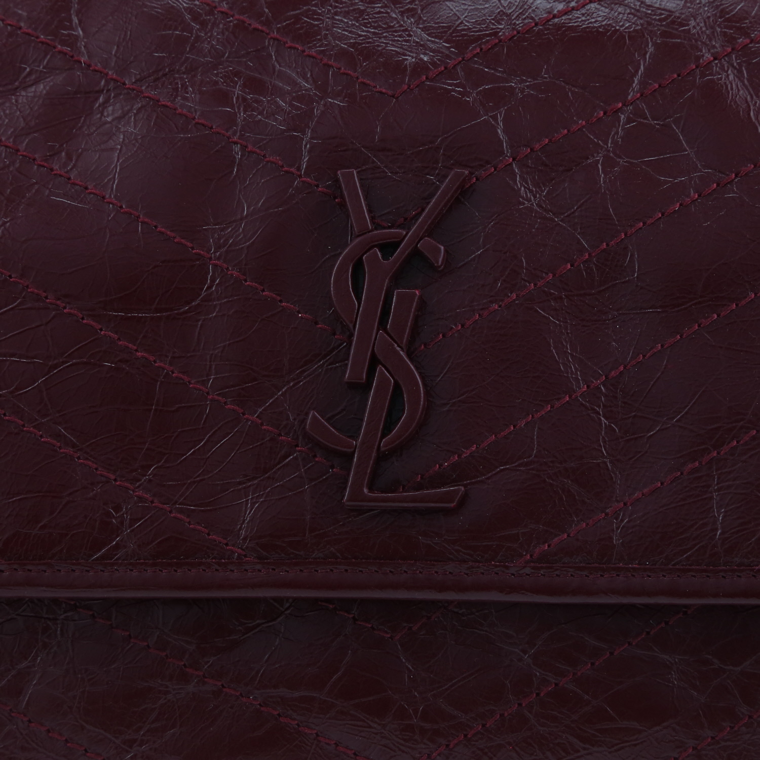 Borsa a tracolla Saint Laurent  Niki modello medio  in pelle bordeaux - Detail D1