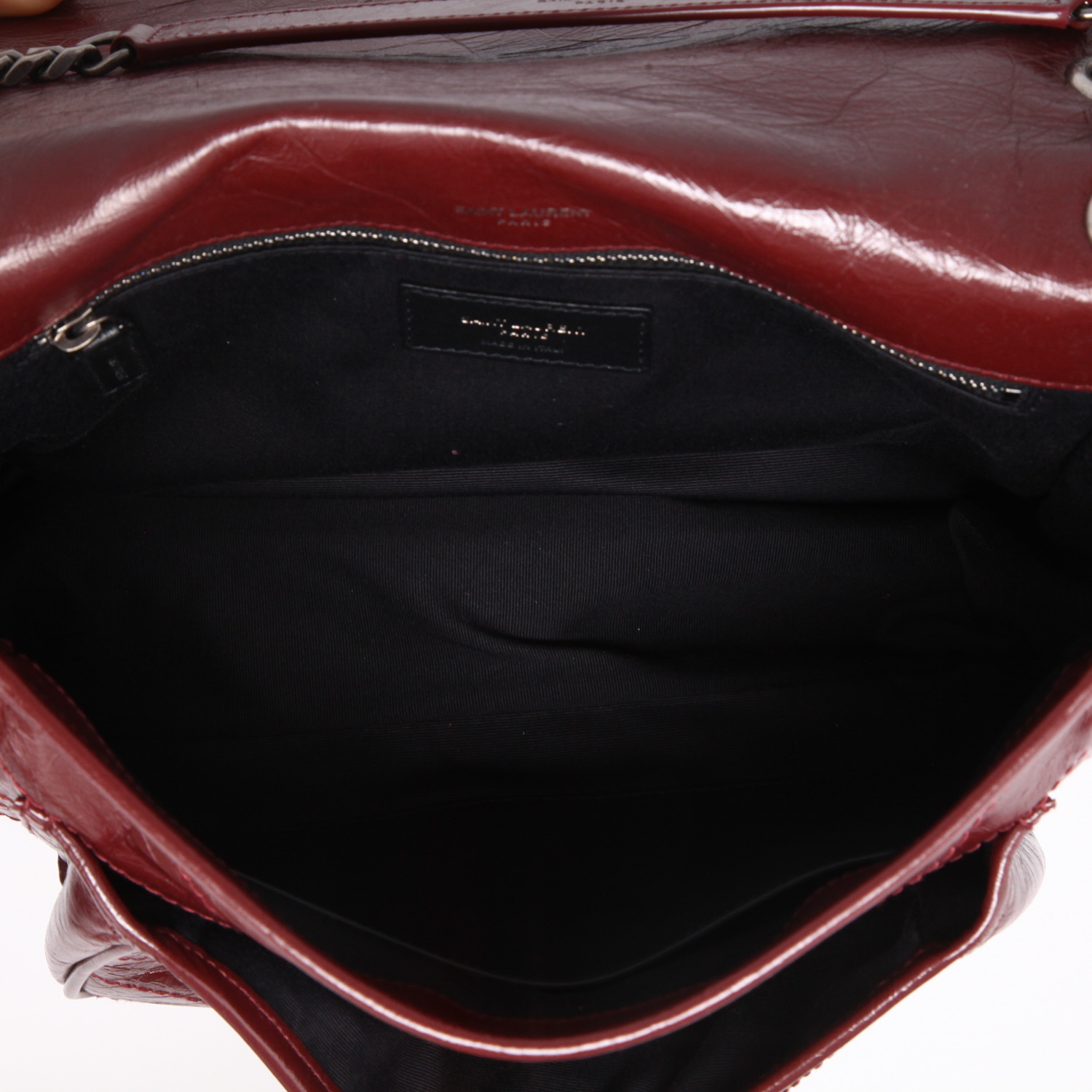 Sac bandoulière Saint Laurent  Niki moyen modèle  en cuir bordeaux - Detail D8