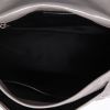 Bolso bandolera Saint Laurent  Niki modelo mediano  en cuero gris - Detail D8 thumbnail