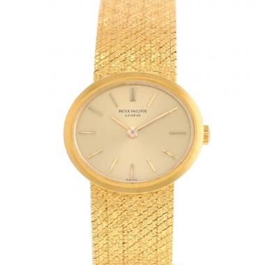 Montre Patek Philippe Golden Ellipse en or jaune Ref: Patek Philippe - 3349/1  Vers 1970