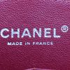 Chanel  Timeless Jumbo shoulder bag  in red patent quilted leather - Detail D4 thumbnail