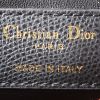 Bolso bandolera Dior  Box 30 Montaigne en cuero negro - Detail D4 thumbnail