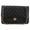 Chanel  Timeless Jumbo shoulder bag  in black quilted grained leather - Detail D2 thumbnail