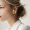 Paire de boucles d'oreilles Tiffany & Co  en or jaune, diamant et rubis - Detail D1 thumbnail