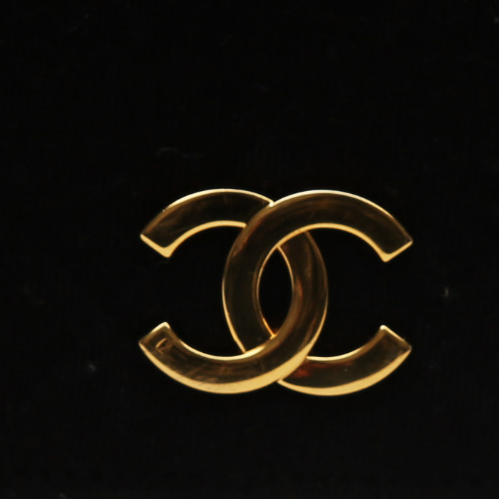 Chanel  Mademoiselle Vintage handbag  in black canvas - Detail D1