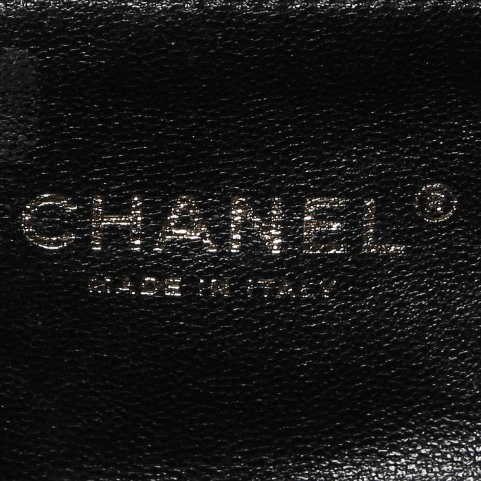 Bolso bandolera Chanel  Vintage Diana en cuero negro - Detail D4