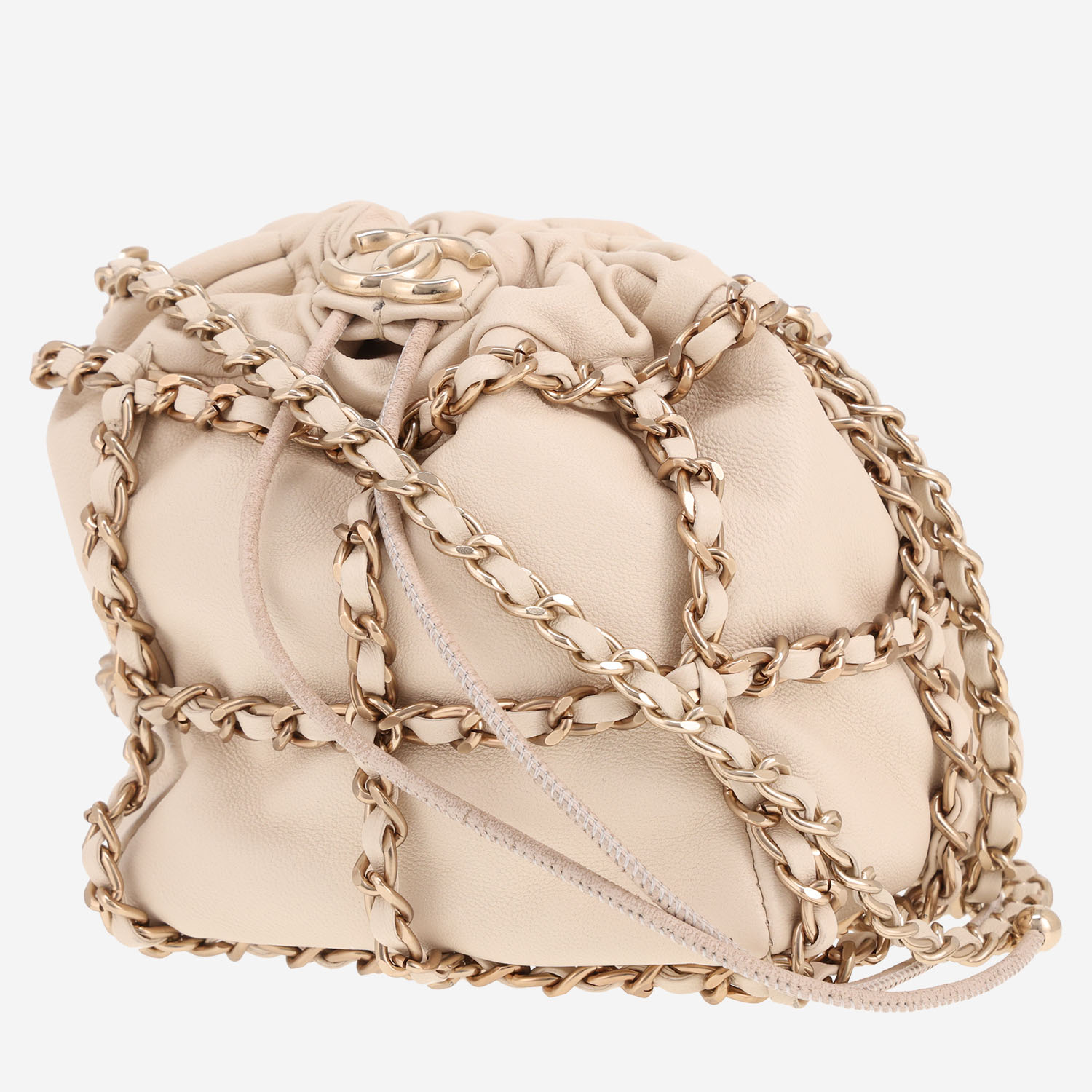 Chanel shoulder bag in beige leather