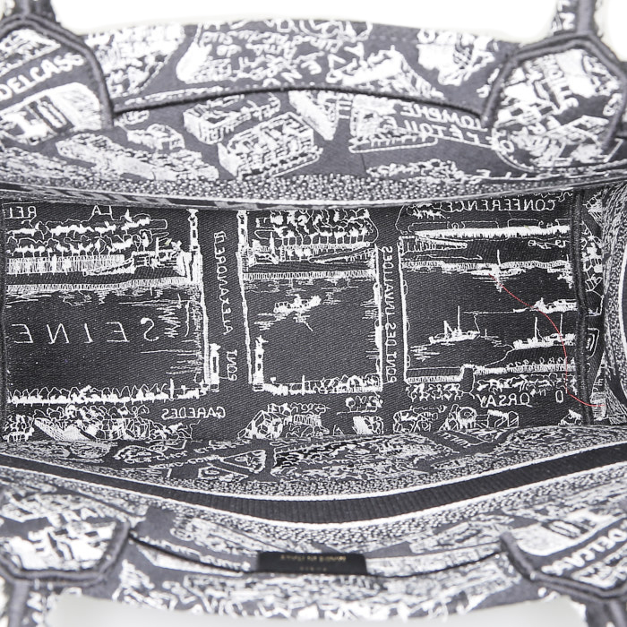 Shopping bag Dior  Book Tote in tela nera e bianca - Detail D2
