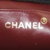 Bolso de mano Chanel  Vintage en cuero acolchado con motivos de espigas negro - Detail D3 thumbnail