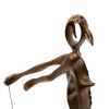 Salvador Dalí, "Hommage à Newton", sculpture in patinated bronze and black marble base, signed and numbered, de 1980 - Detail D1 thumbnail