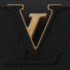 Borsa Louis Vuitton  Capucines MM in pelle taurillon clemence nera e profili rosa - Detail D1 thumbnail
