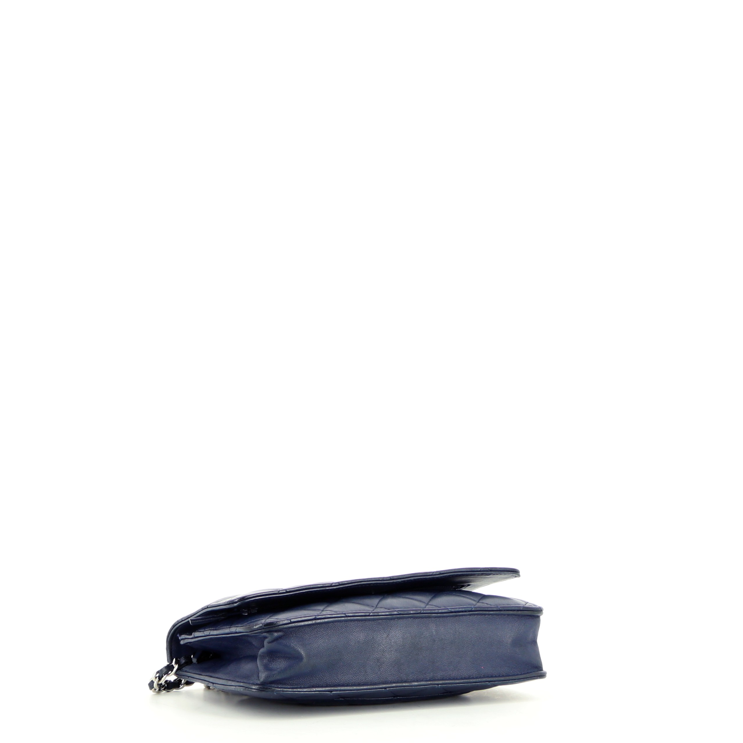 Borsa a tracolla Chanel  Wallet on Chain in pelle trapuntata blu - Detail D4