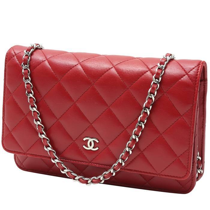 Chanel Wallet On Chain Shoulder Bag in Red Quilted Leather