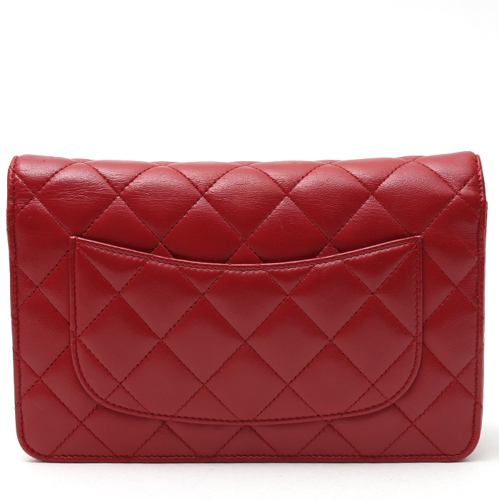 Sac bandoulière Chanel  Wallet on Chain en cuir matelassé rouge - Detail D7