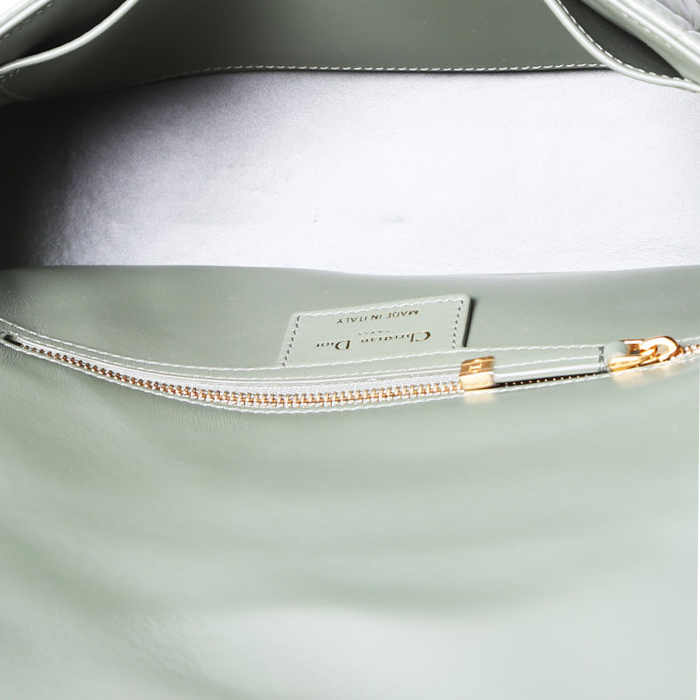Dior Caro medium model shoulder bag in olive green quilted leather - Detail D4