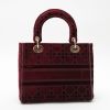 Bolso de mano Dior  Lady Dior modelo mediano  en terciopelo color burdeos - Detail D7 thumbnail