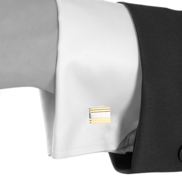 Van Cleef & Arpels  pair of cufflinks in yellow gold and white gold - Detail D1